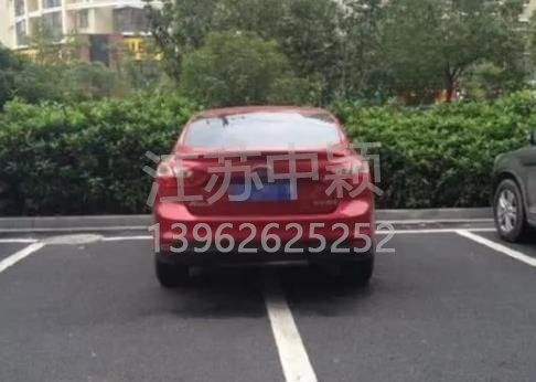 車停在車位也被貼處罰單子？交通警察：這三種停車方式也算違規(guī)！