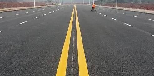 蘇州反光停車位下劃線為什么反光？