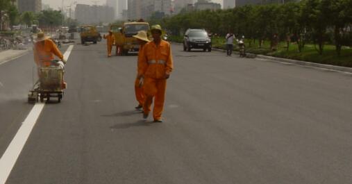 蘇州道路標線一般是冷漆還是熱熔漆？