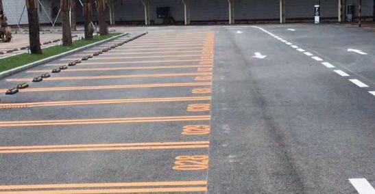 停車場(chǎng)劃線的材料有哪些？
