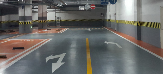 找江蘇中穎，專業(yè)車庫劃線施工隊，打造精致有序的停車場