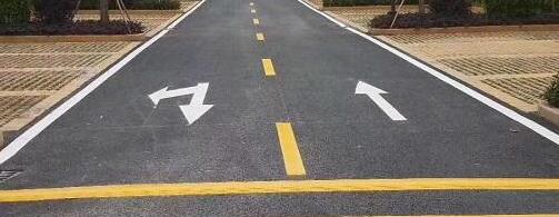 企業(yè)廠區(qū)道路劃線首選——江蘇中穎，專業(yè)、優(yōu)質(zhì)，讓安全出行無憂