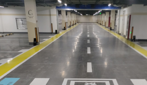 無(wú)錫車庫(kù)車位劃線施工？ 江蘇中穎口碑好